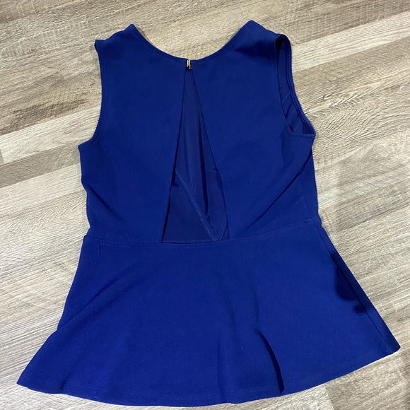 Ladies backless Peplum Dynamite Shirt, EUC, worn once! - Picture 2 of 2